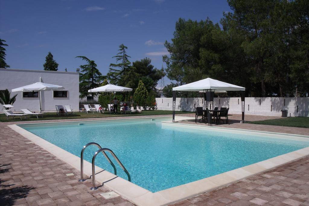 La Ferula Bed&Pool Villa Santeramo in Colle Exterior photo
