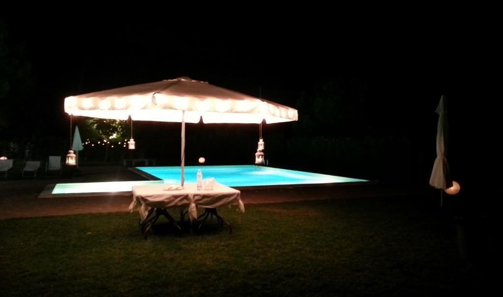 La Ferula Bed&Pool Villa Santeramo in Colle Exterior photo